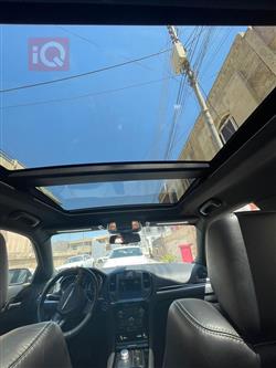 کرایسلەر 300